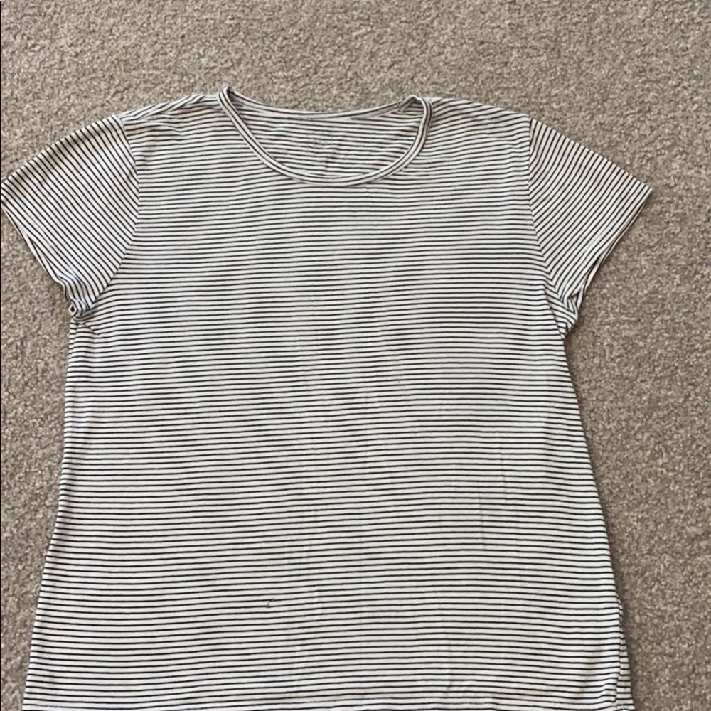 Flowy and Soft Black and White Striped GAP Tee